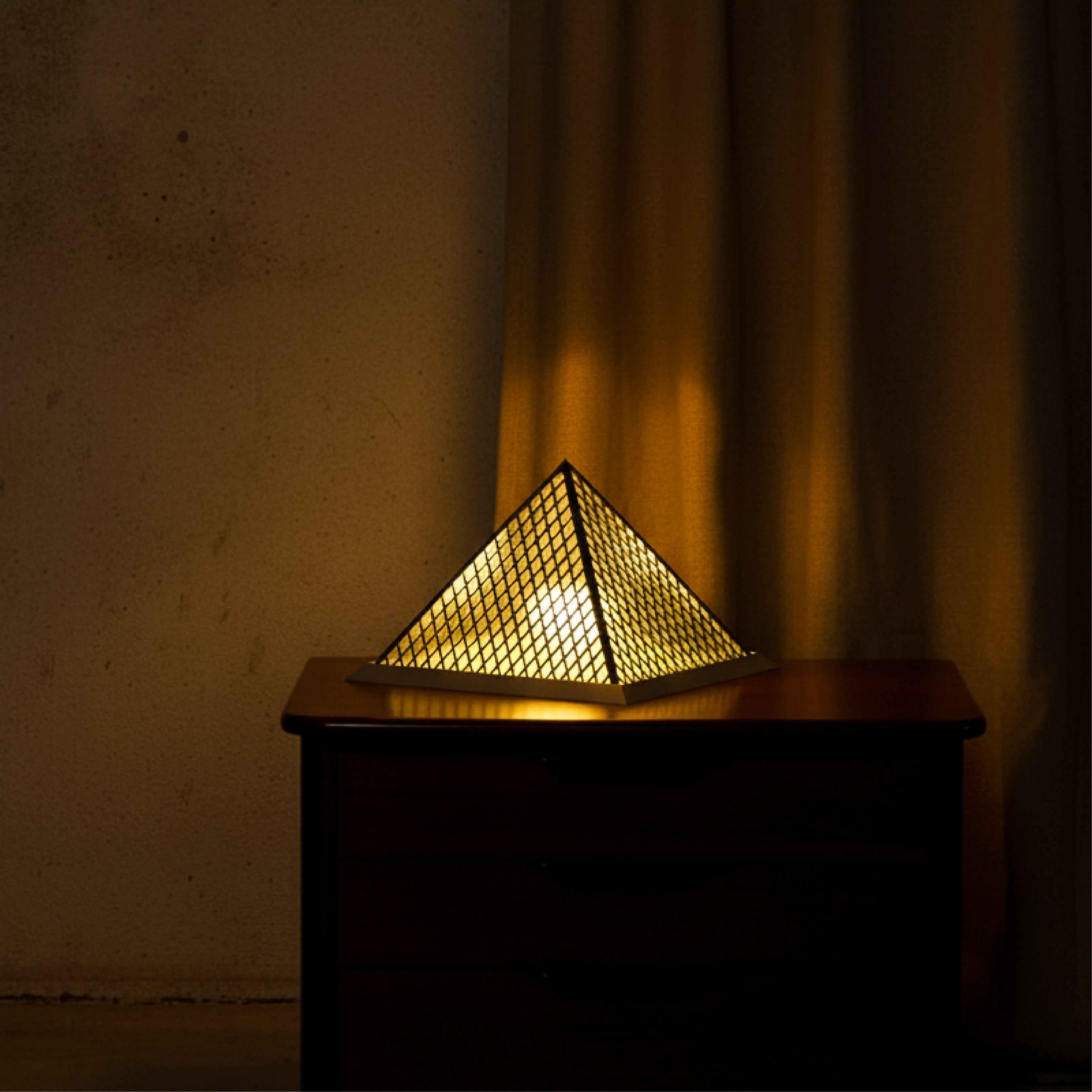 Louvre Night Lamp